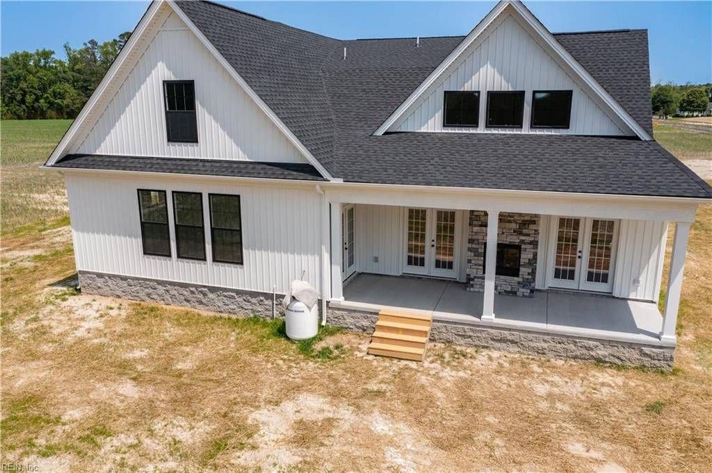 100 Battery Circle, York County, VA, 23692 image 8