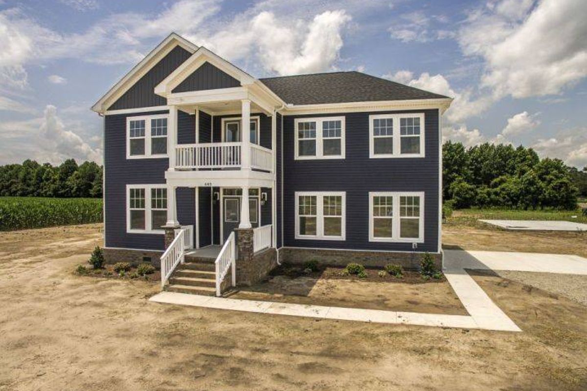 Lochlan elevation 19