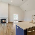 Ashlynn w Frog (IV) interior 5
