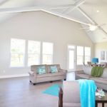 Ashlynn interior 15