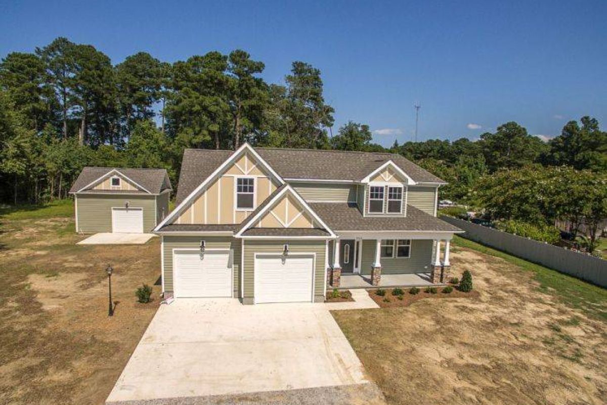 Kellan elevation 3