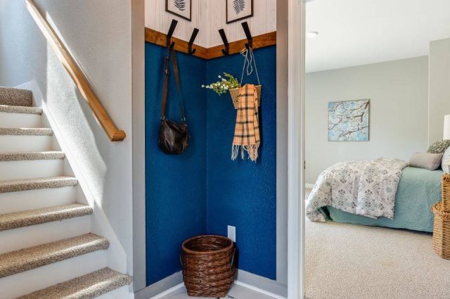 1st floor entrance